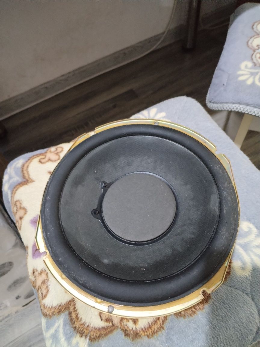 Очень мощный Сабвуфер Sony SS-WS500 Subwoofer with two matching speake