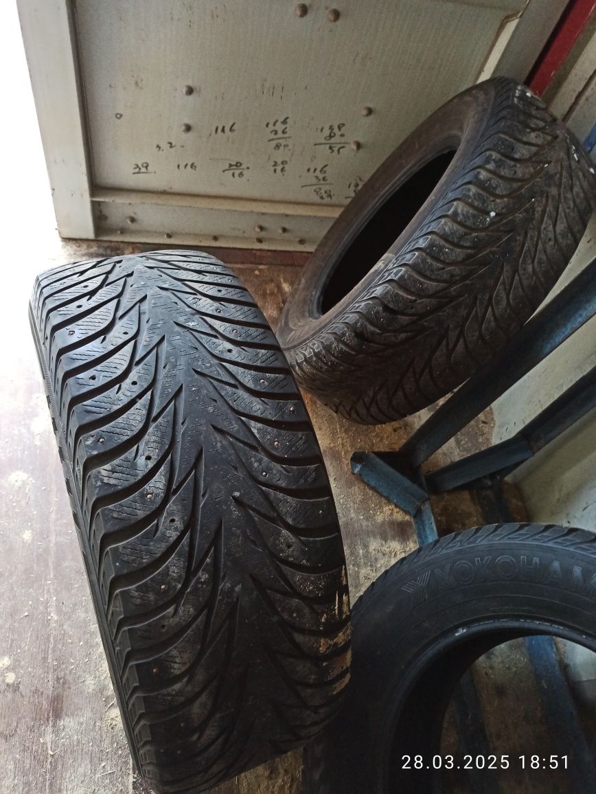 Продам баллоны зимние шиповоные 285/60R16