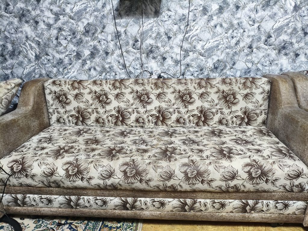Продам Диван раскладной