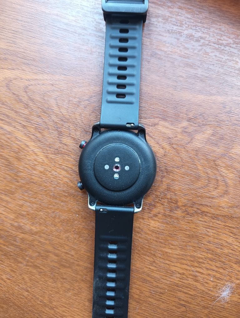 Amazfit GTR смарт часы