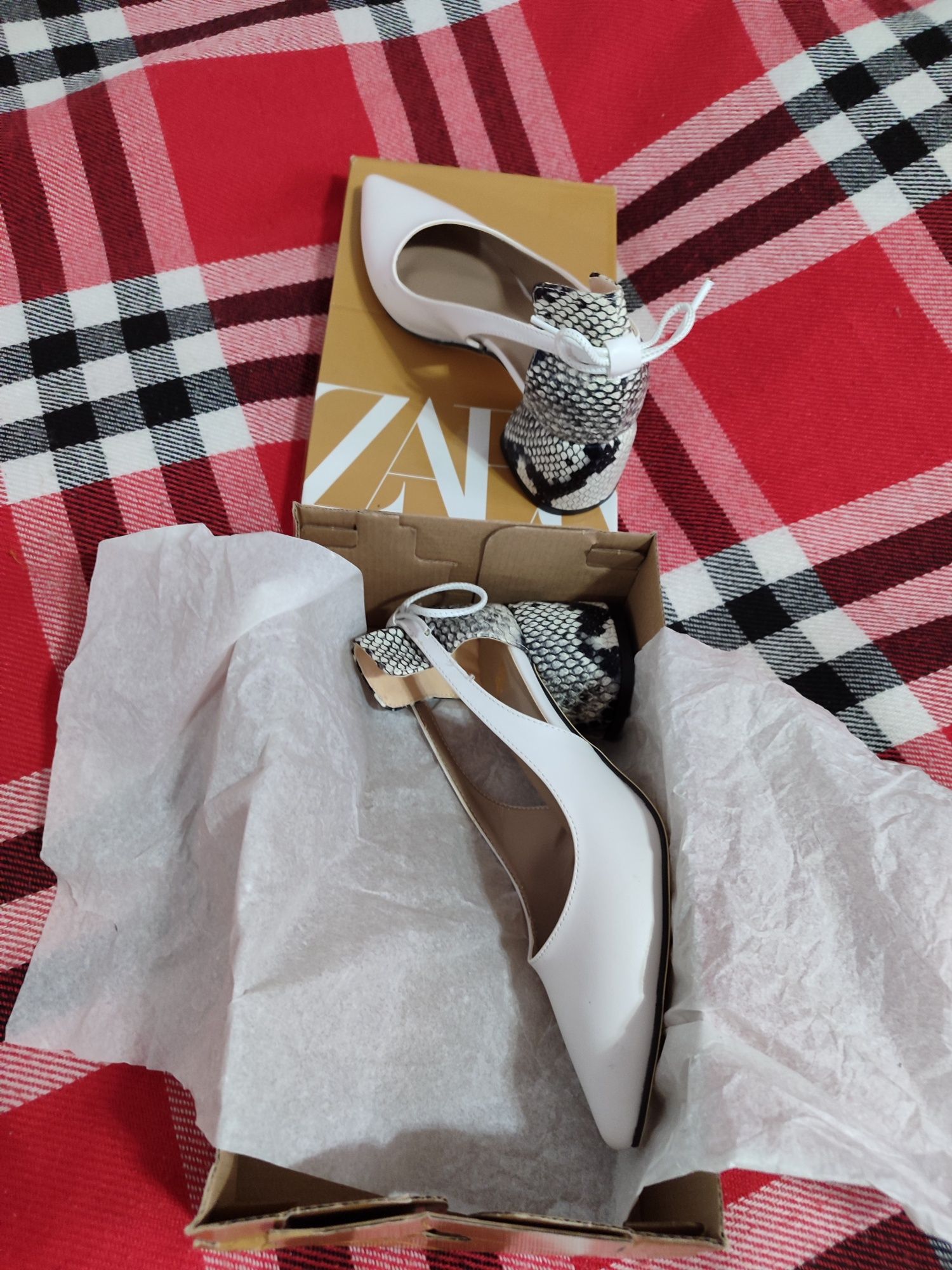 Продам туфли жен.От Zara,36размер,цена 22тыс тенге,,новые.