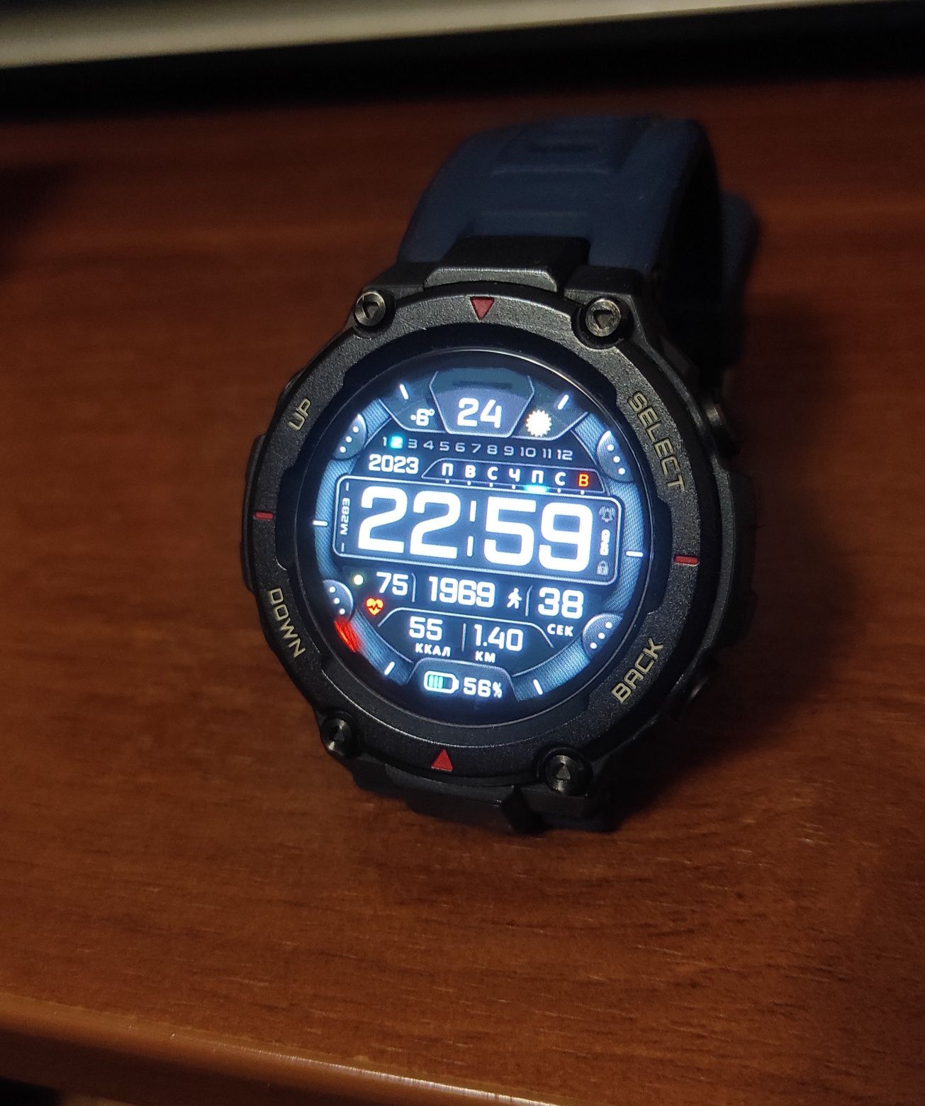Смарт-часы amazfit T-rex