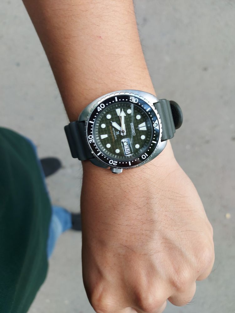 Наручные часы Seiko в хорошем состоянии.