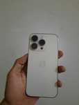 Iphone 14 pro    .