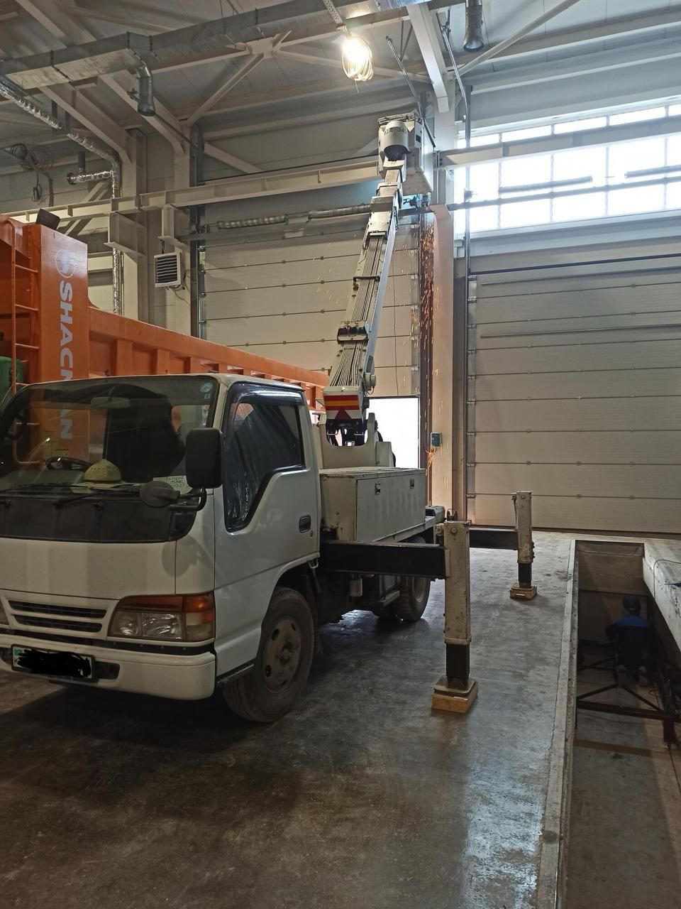 Автовышка АГП 16-28м вышка 24/7