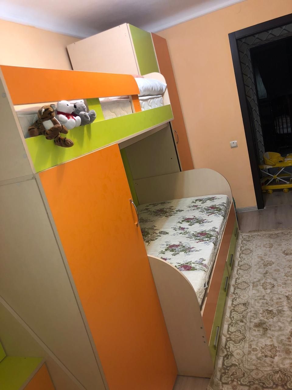 Комплект мебели для детской
