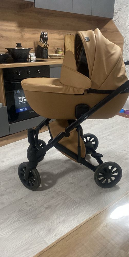 Продам коляску Anex e type