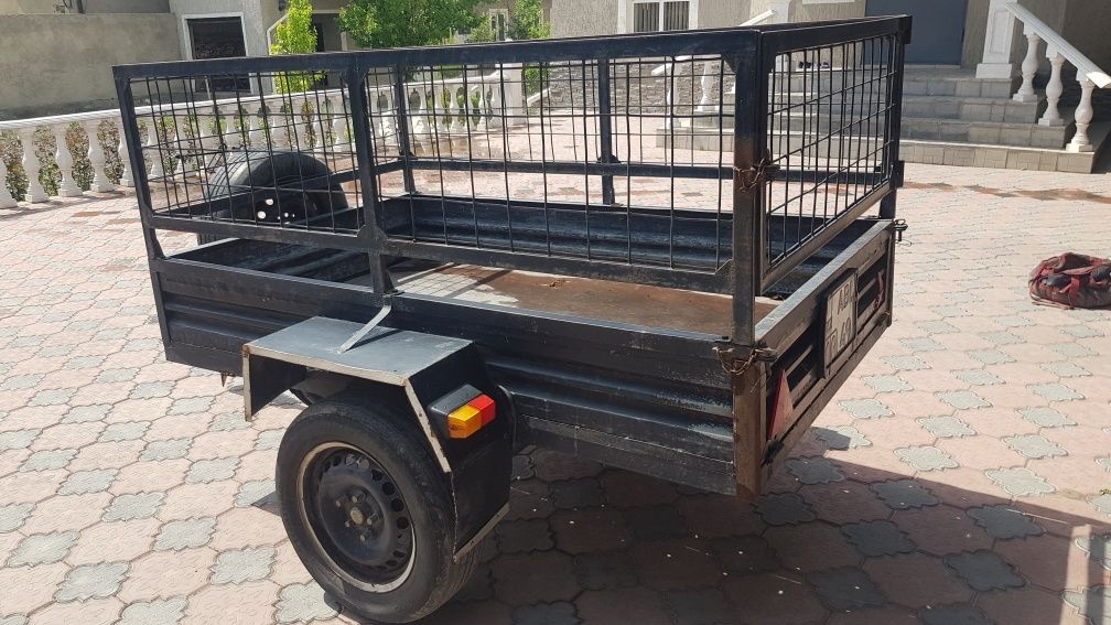 Продаётся легковой прицеп