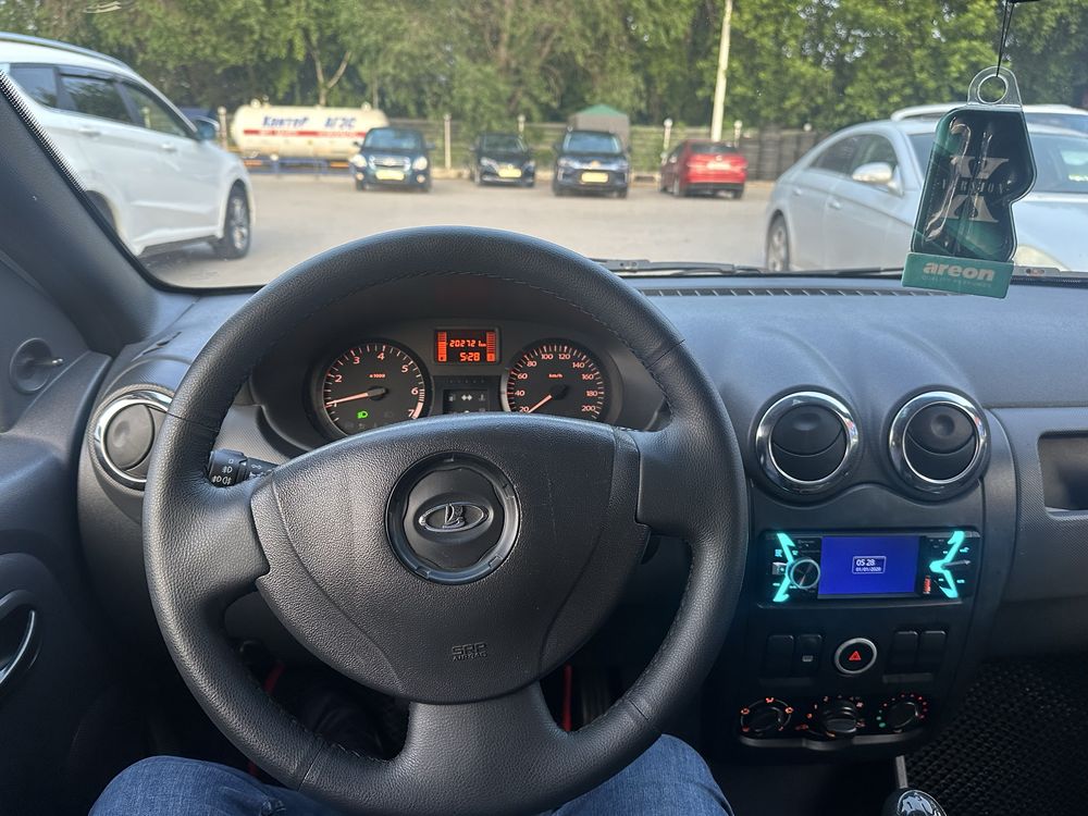 .Lada largus 2015 года *