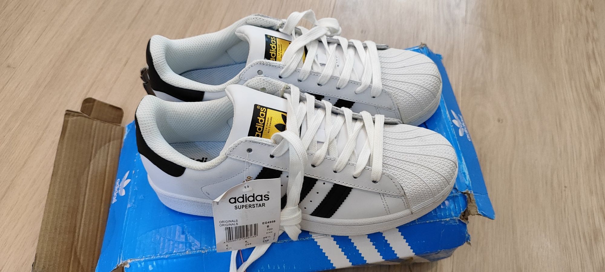 Кросовки adidas superstar 39р.