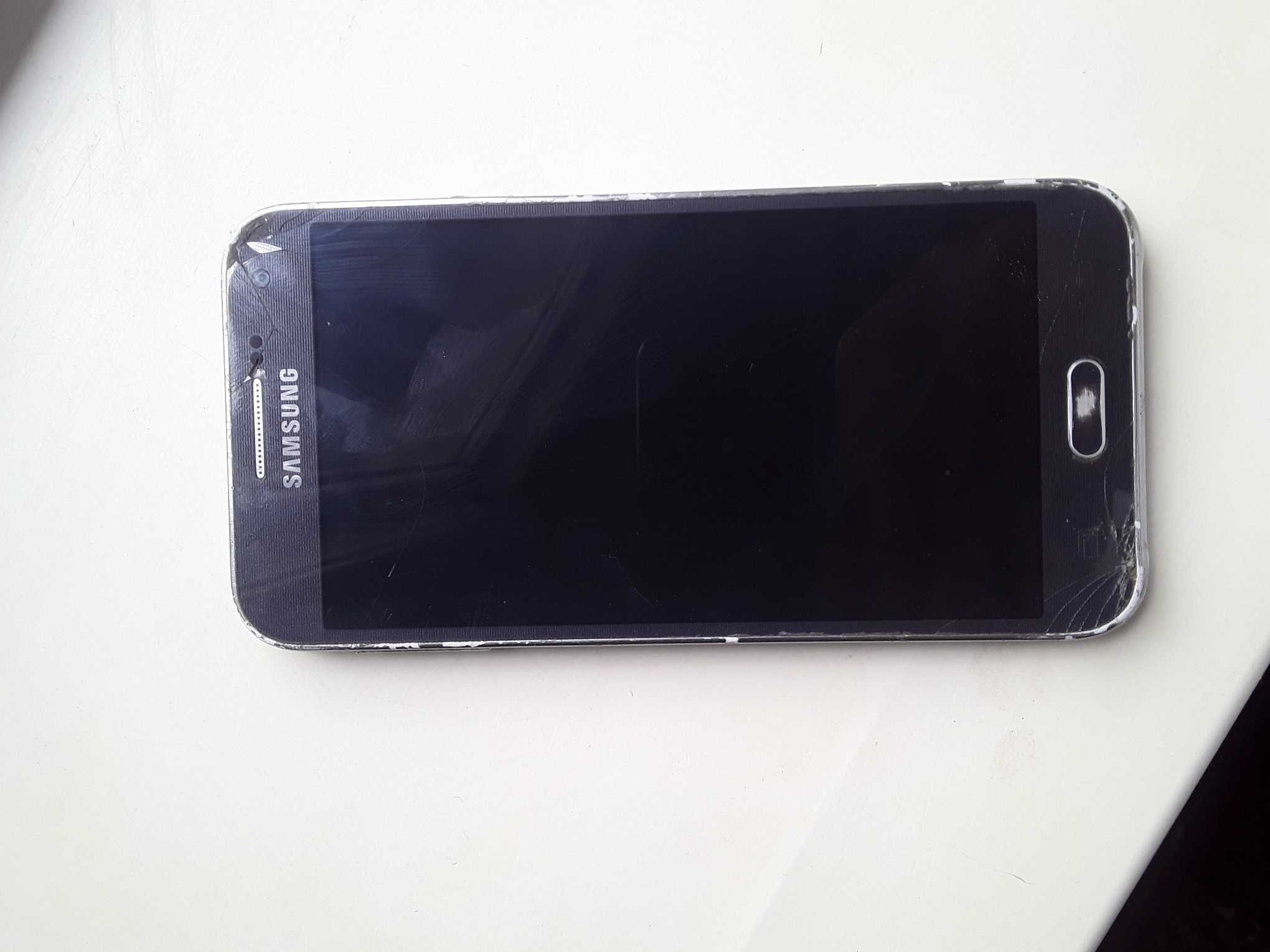 Samsung e5  16gb