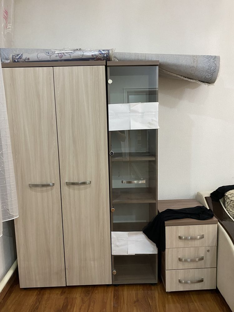 Здраствуйте продам набор мебели в отличном состояниие