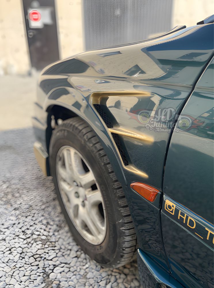Крылья передние с жабрами Subaru Legacy BG/BD