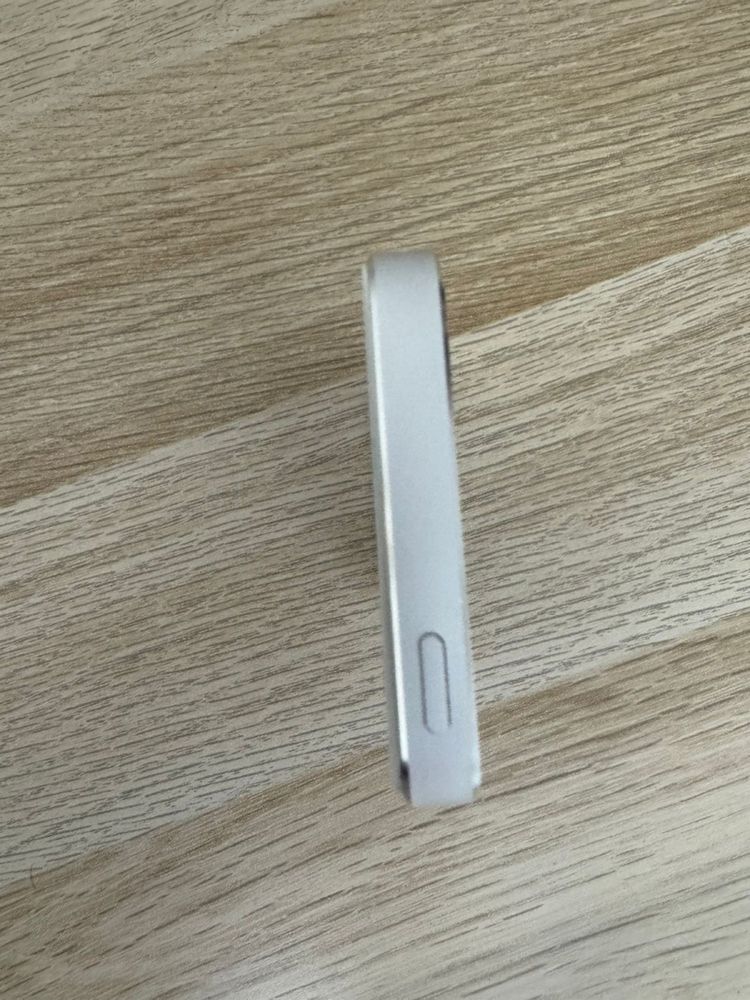 Продам iphone 5 S на запчасти