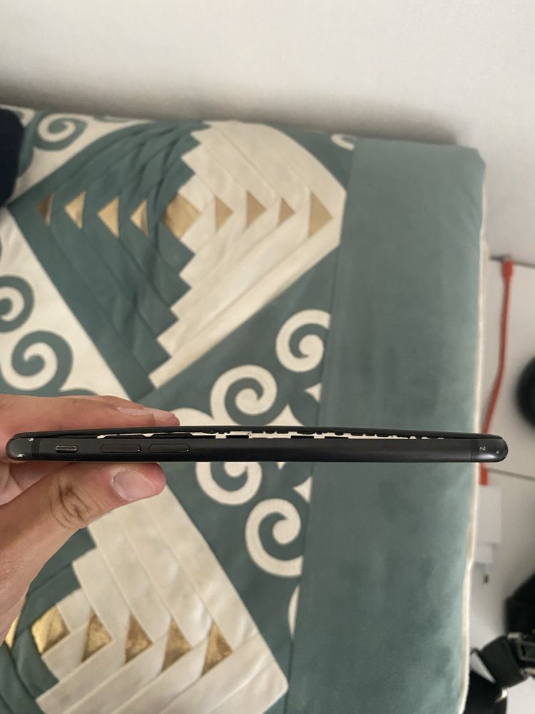 iPhone 7 32 GB в хорошем состояние