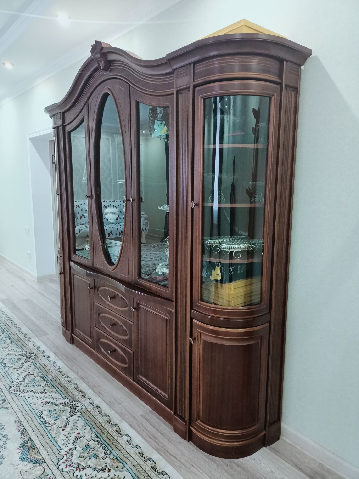 Гостинная стенка сатамын/Продам стенку в гостинную