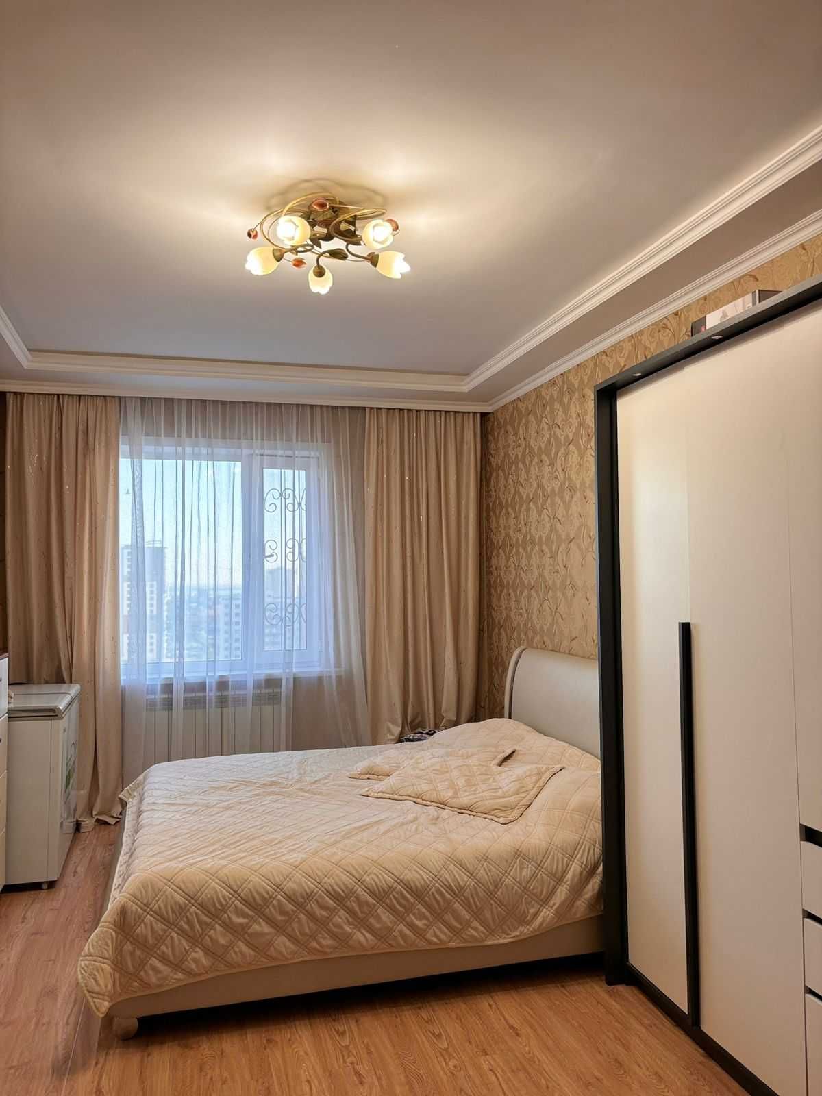 3-комнатной квартиры, 90 м², пр. Шахтеров, дом 60