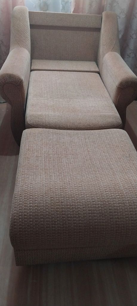 Продам кресло-кровать.