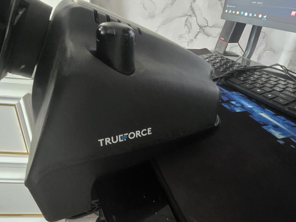 Игровой контроллер Logitech G923 True Force для Xbox черный