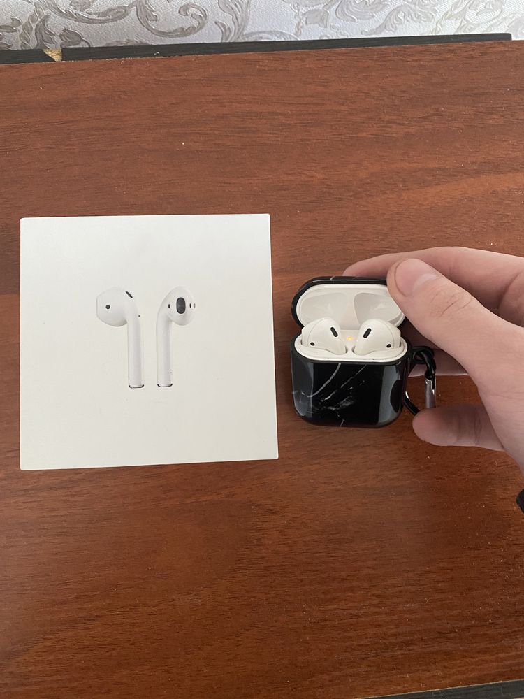 Продаётся AirPods 2, идеальные