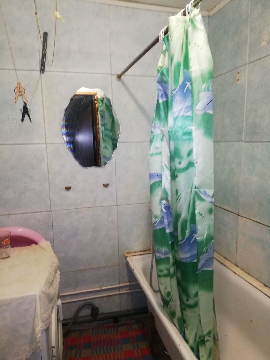 Обменяю на 3-х или продам 2-х комнатную квартиру в Уральске