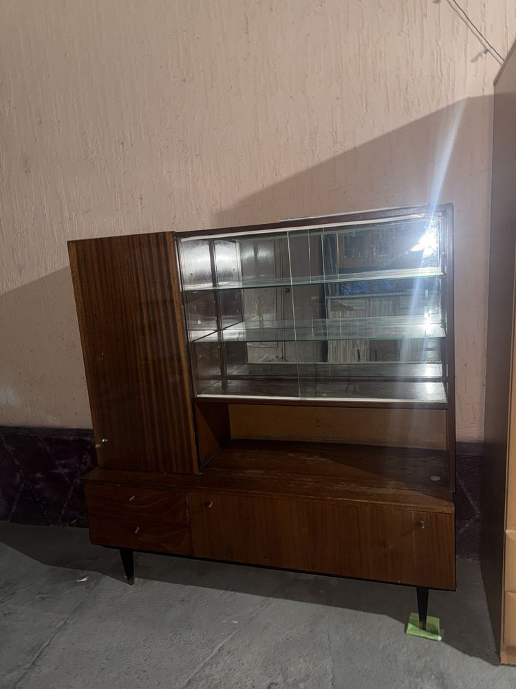 Срочно продам комплект мебели!