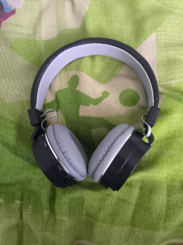 Наушники Wireless
