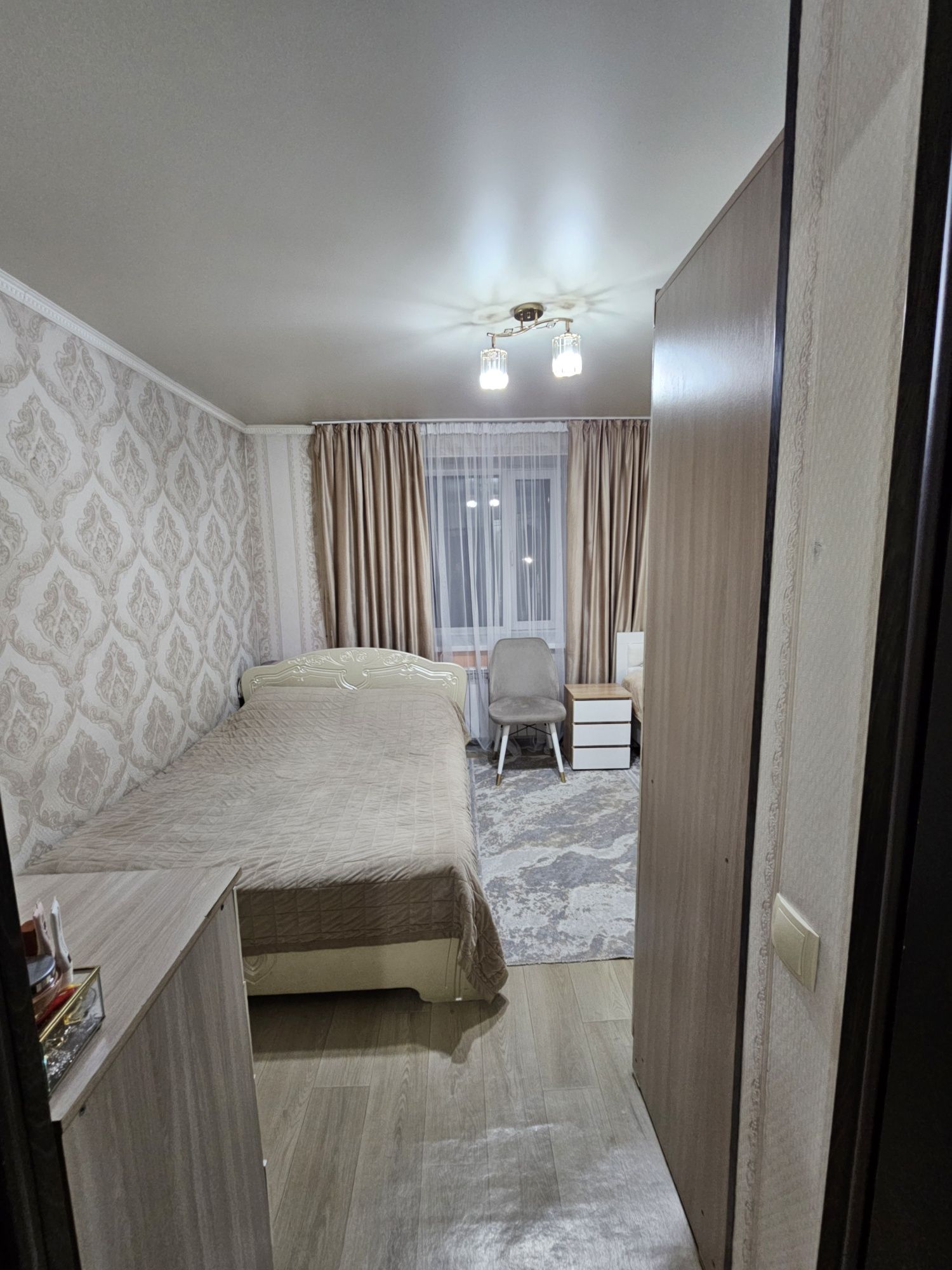 Продам 2 комнатную квартиру. Небольшой торг