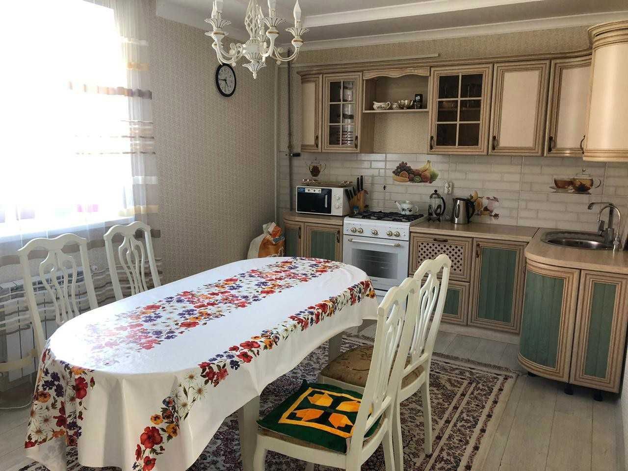В мкр.Арман,Зачаганск продается 2х.эт.коттедж