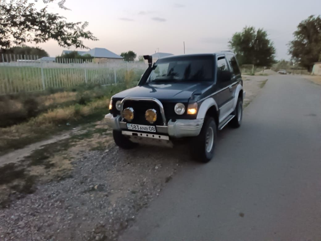 Продам Мицубиси Паджеро