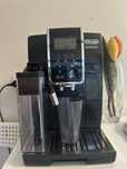 Кофемашина DeLonghi Dinamica