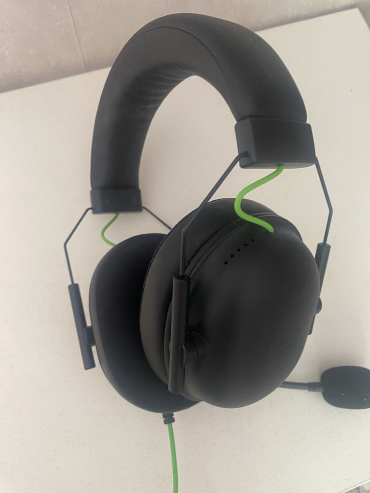 12000 Наушники razer blackshark v2 x
