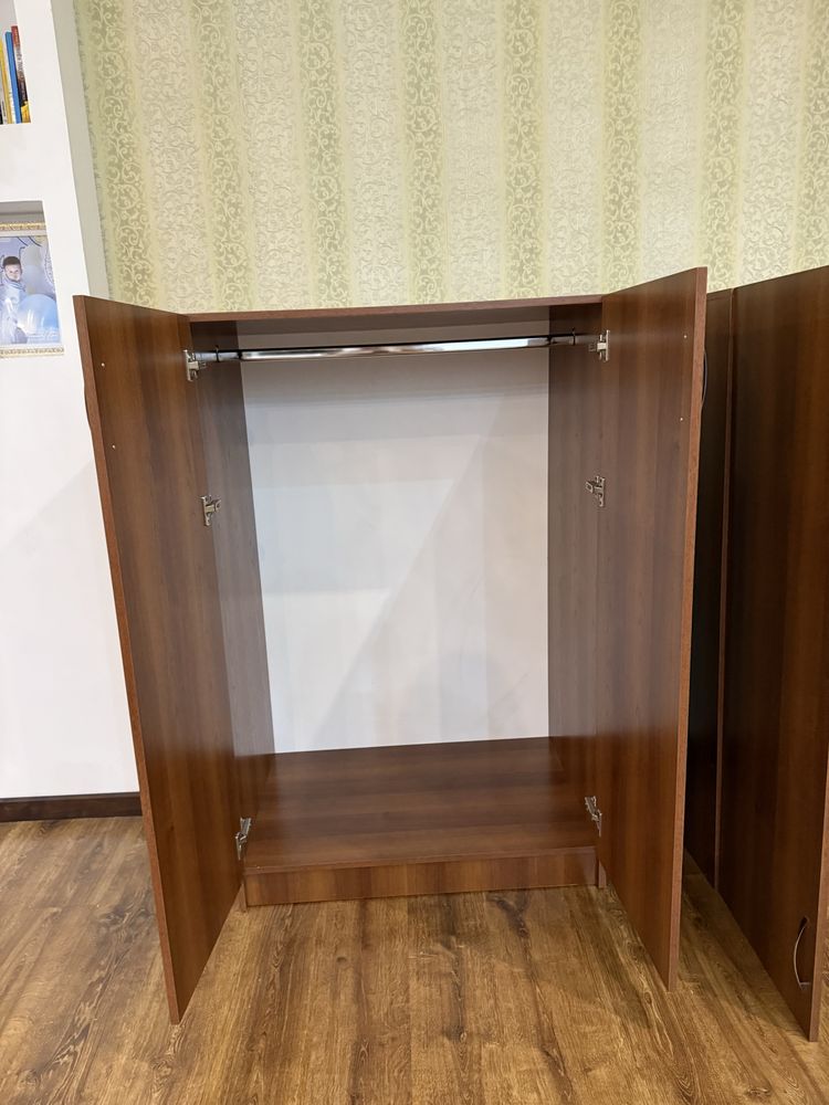 Шкаф для балкона для гордиробней