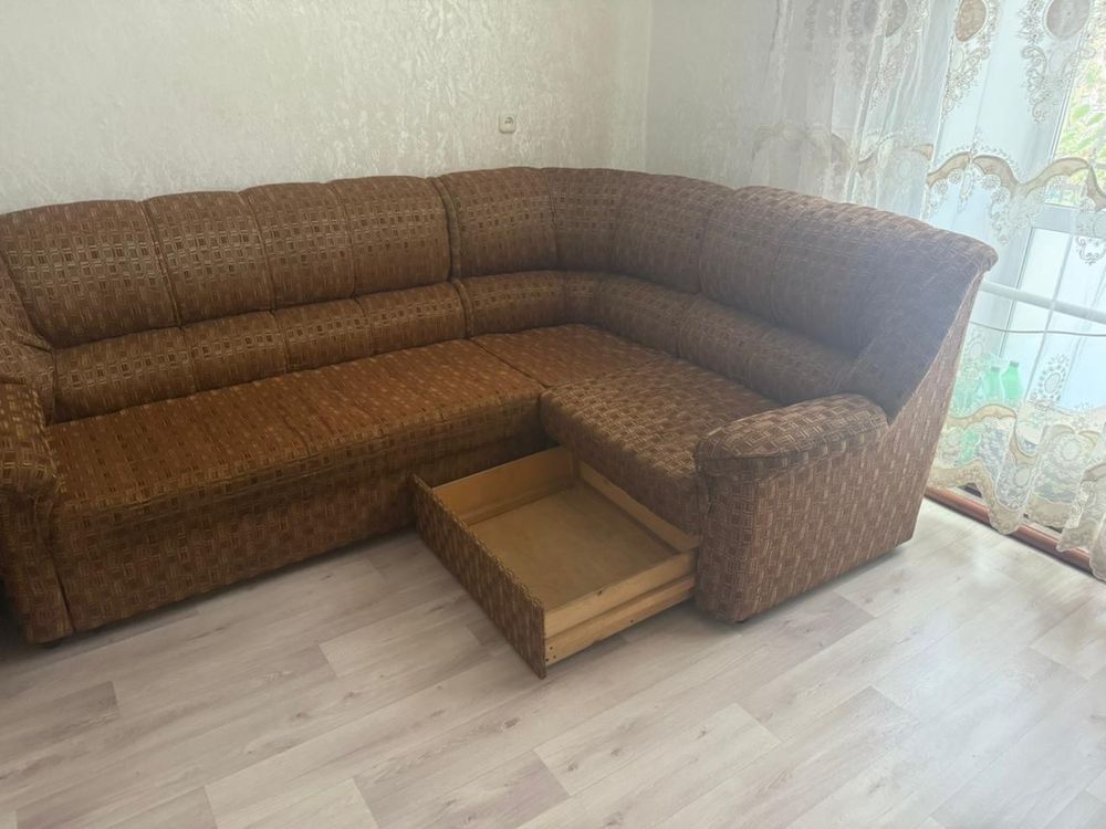 Продается угловой диван