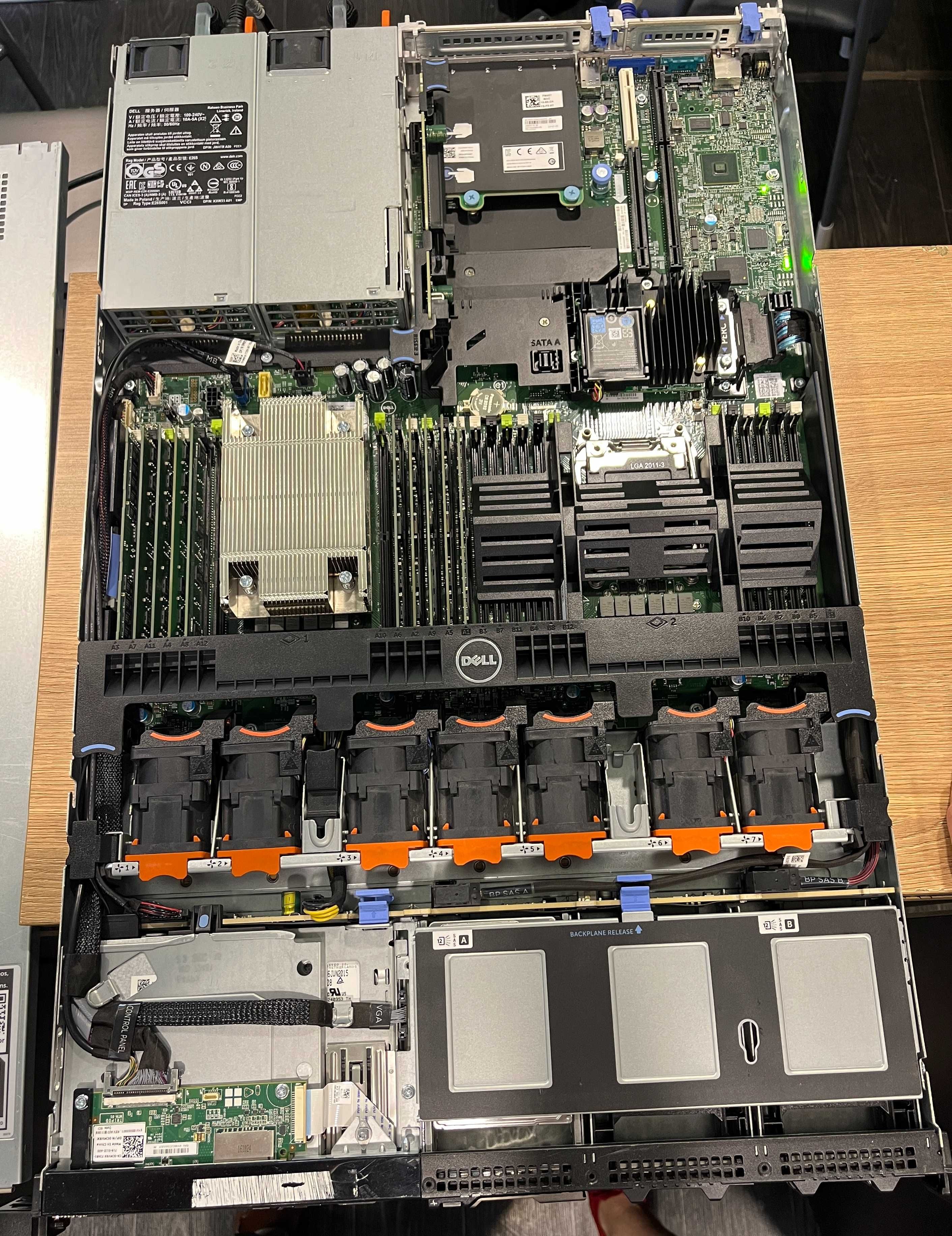Dell PowerEdge R630. Xeon E5-2660 V4. RAM 128 GB/HDD 1,2 TB * 4pcs