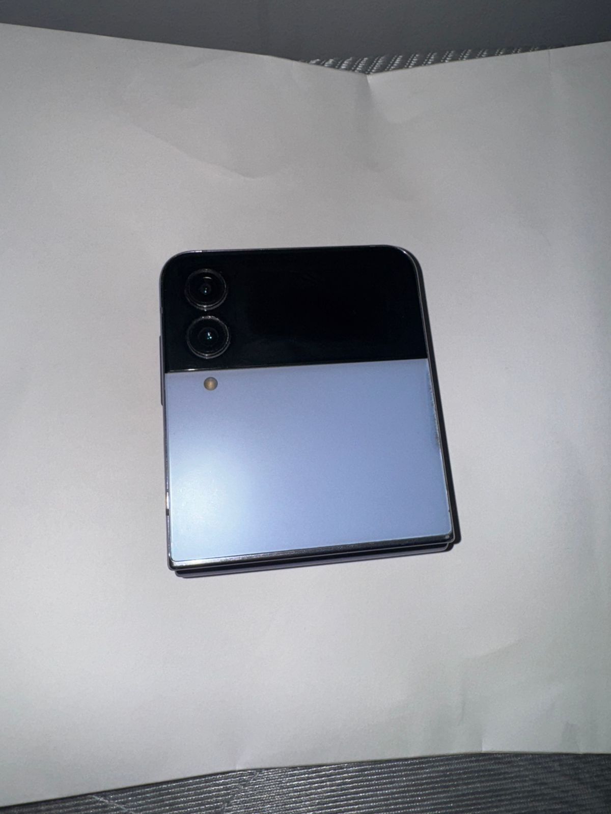 Samsung galaxy z flip 4