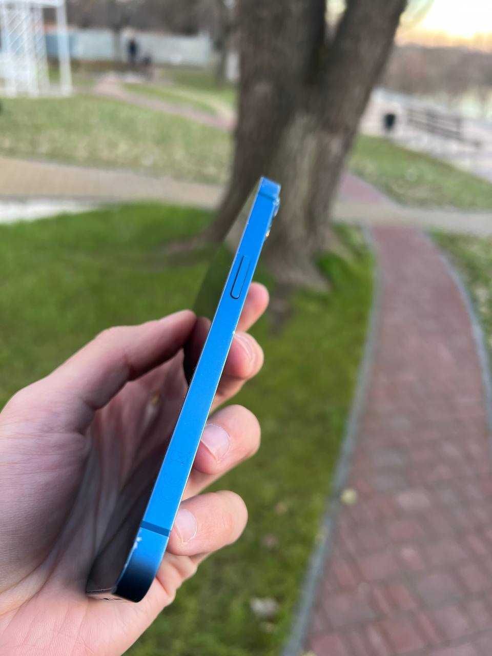 Продам iPhone 13 128Gb
