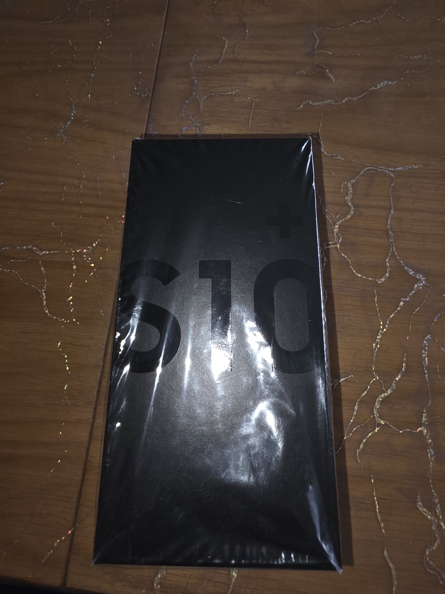 Продам SAMSUNG S10+