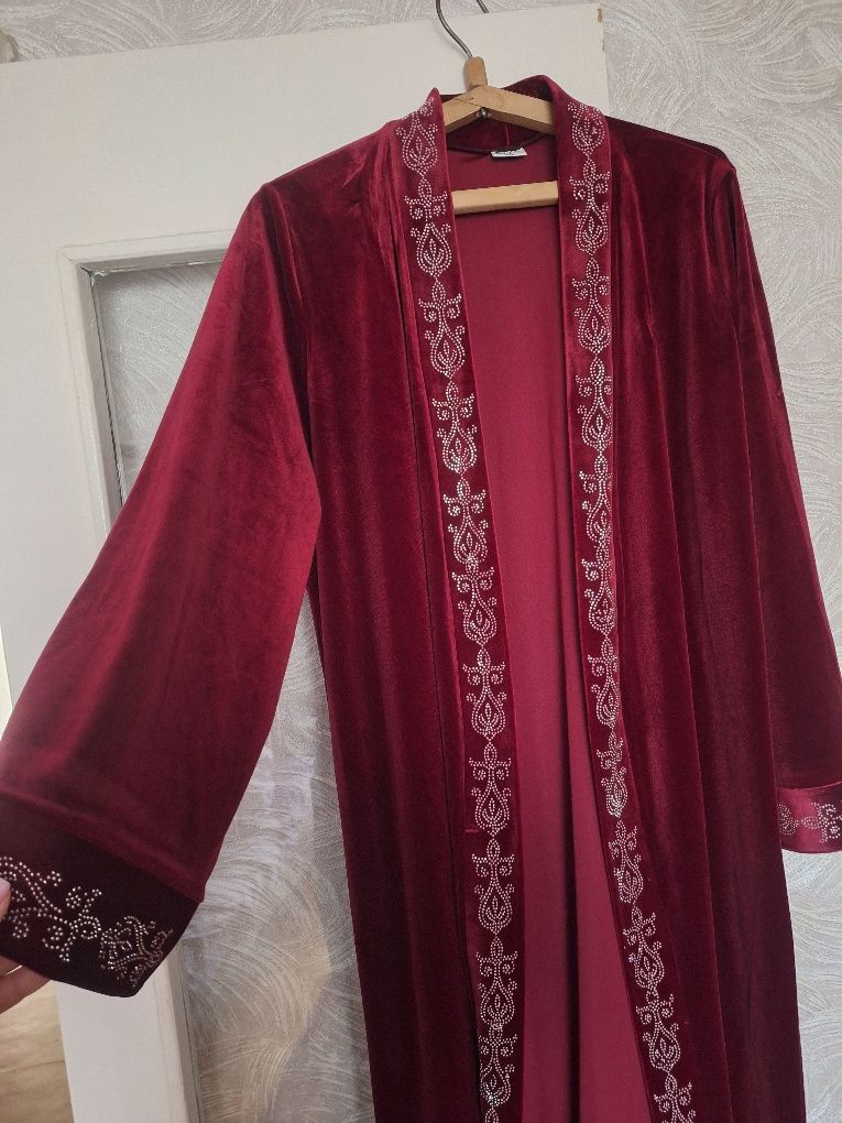 Срочно продам национальный камзол/ кардиган (абайя) 50 размера