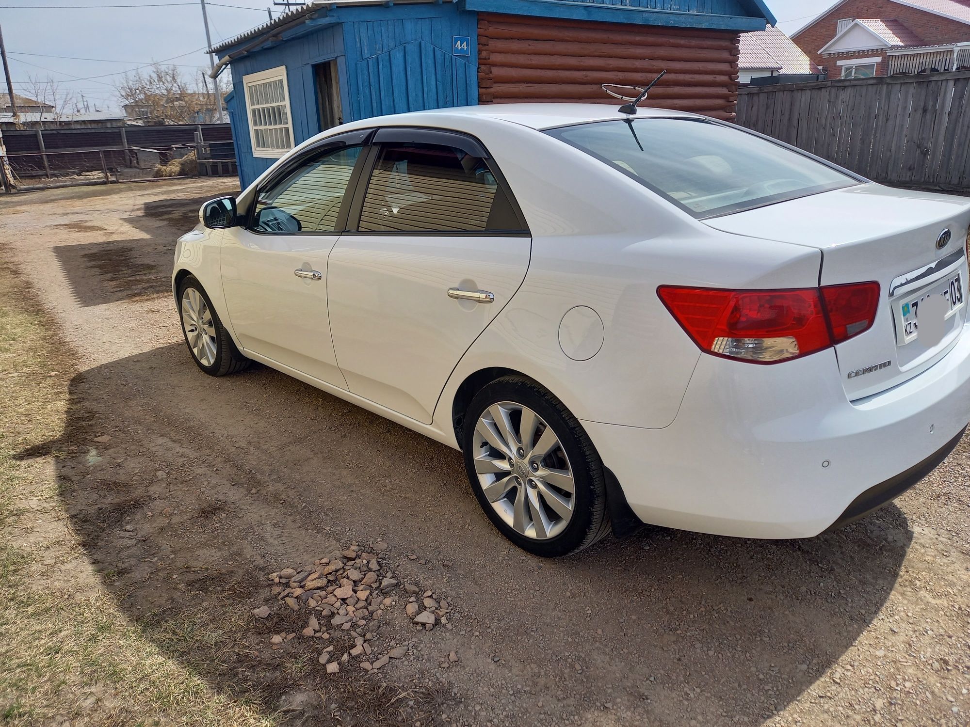 Продам Kia Cerato в отличном состоянии