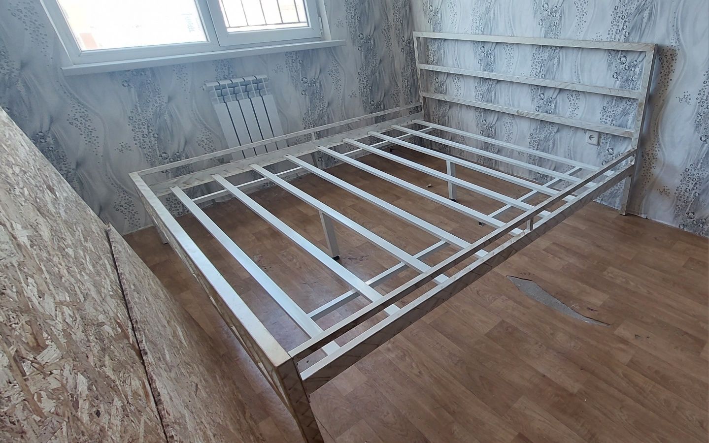 Кровать металическая