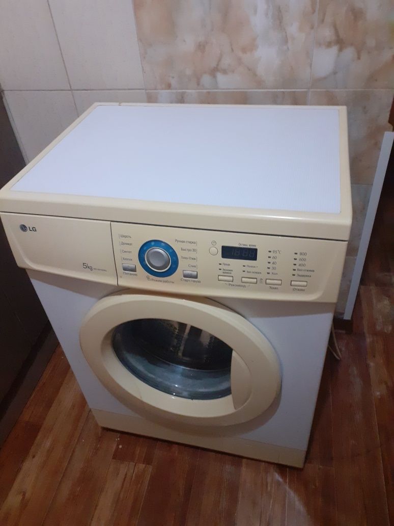 Продам стиральную машинку автомат
