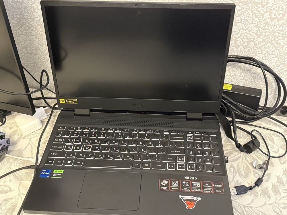 Продаю игровой ноутбук Acer Nitro 5