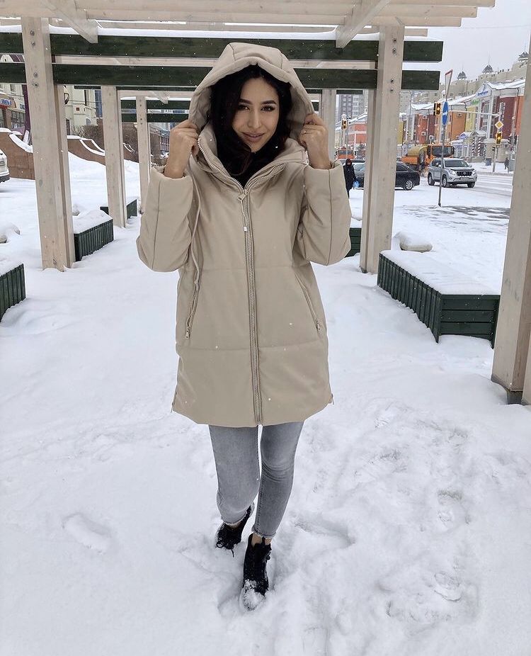 Тедди шуба белая 44/46/48; Zara куртка 42,44,46