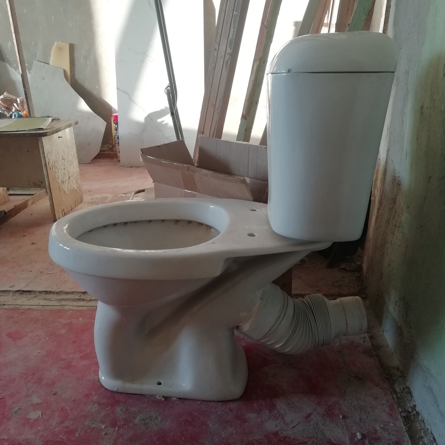 Унитаз керамический