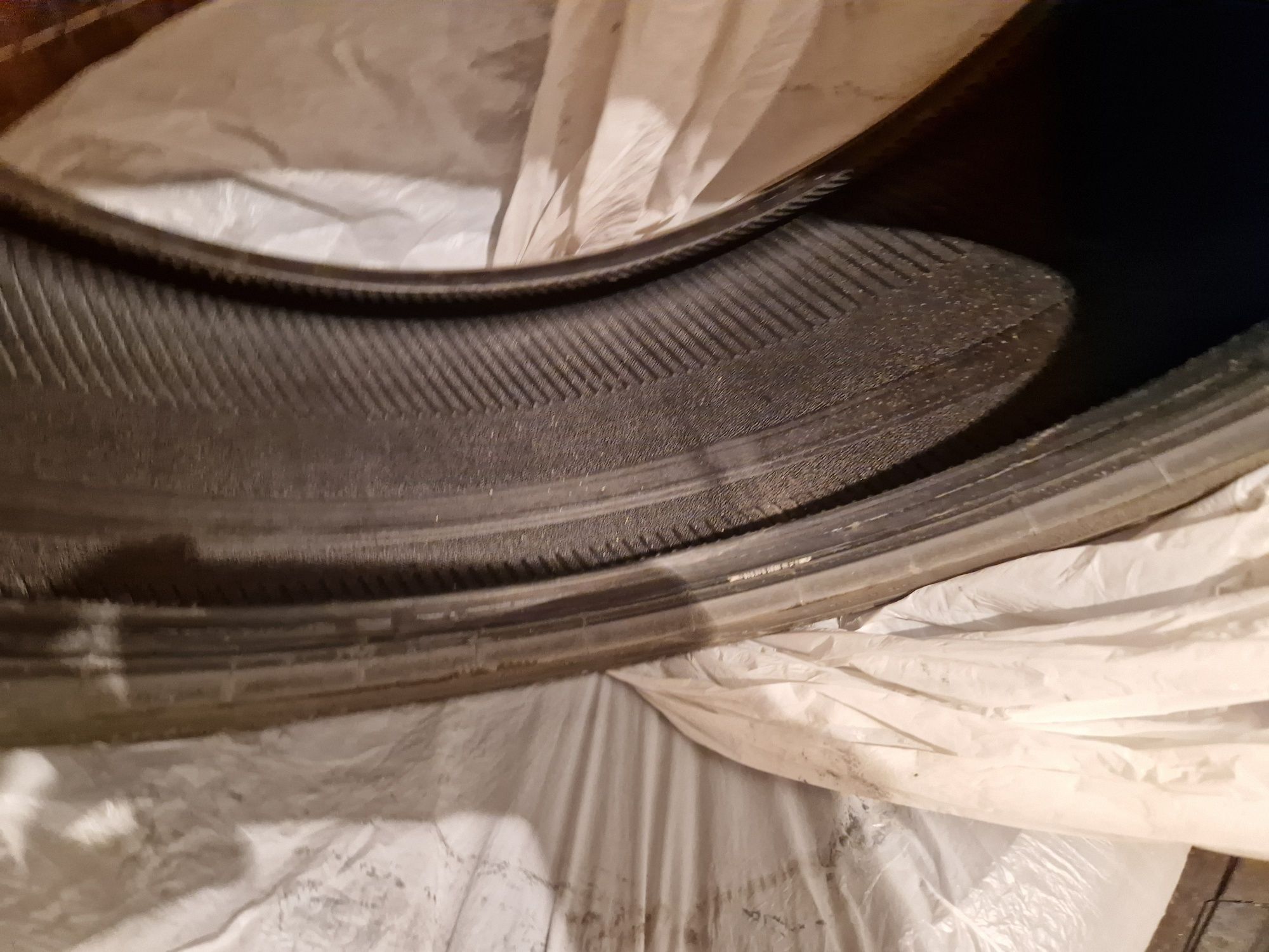 Шины летний Continental 245/45/R20 103V, продается в отличном состояни