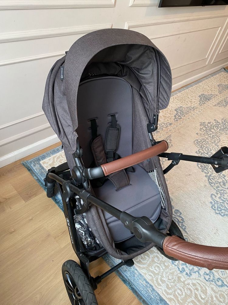 Продаю детскую коляску Kinderkraft MOOV 2 в 1