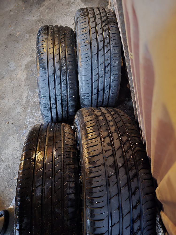 Продам диски и шины r16 205/55 диск 5/114.3 ET47  57.1