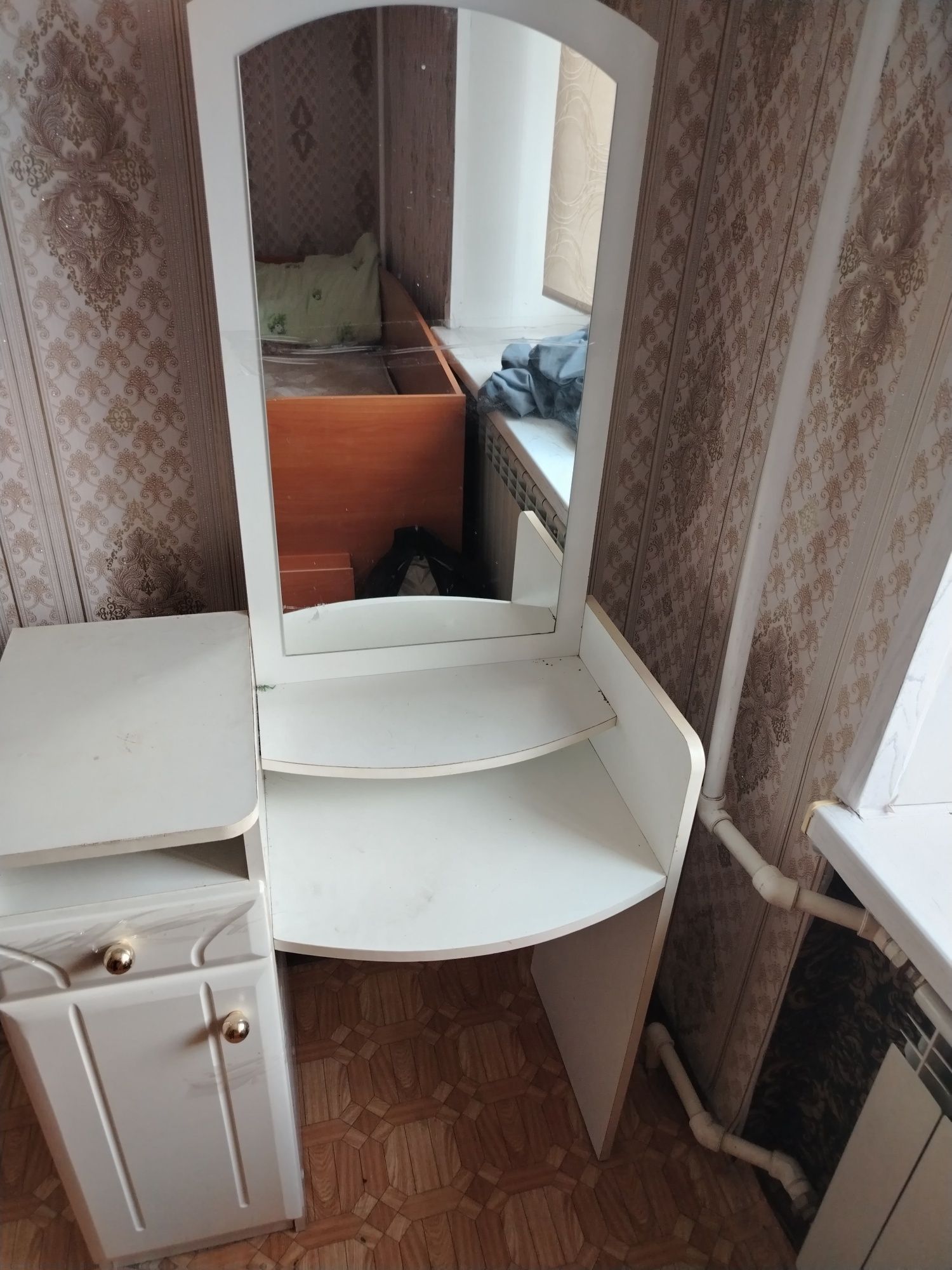 Продам кухонный гарнитур 60 тысяч