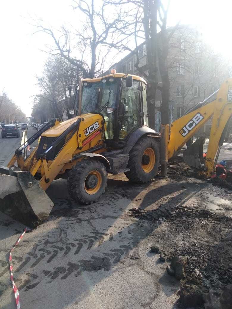 Экскаватор 3 в 1 JCB 3CX, ковш 40см, 60см